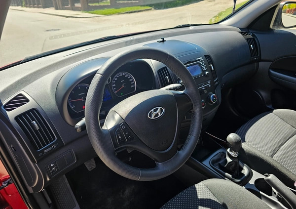 Hyundai I30 cena 19400 przebieg: 199000, rok produkcji 2011 z Puck małe 562